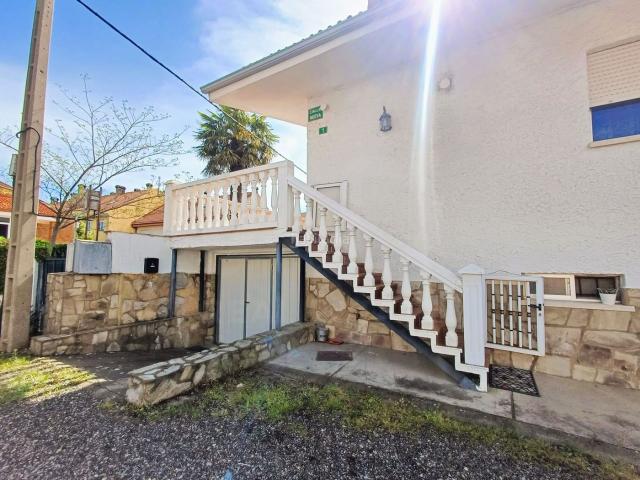 Chalet en venta en Valverde De La Virgen, Castilla y León