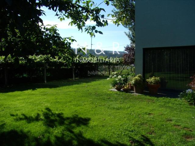 Chalet en venta en Vedra, Santiago