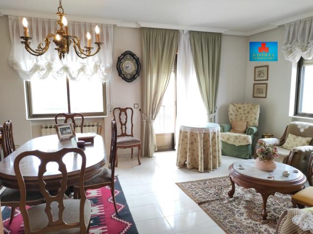 Chalet en venta en Velayos, Castilla y León