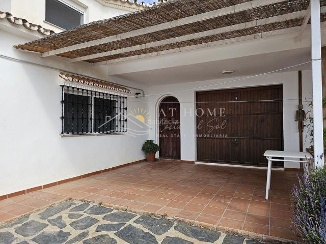 Chalet en venta en La Gloria, La Axarquía