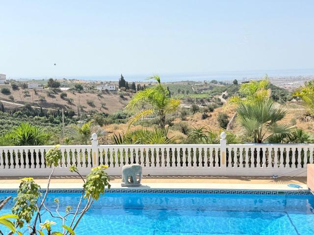 Chalet en venta en La Gloria, La Axarquía