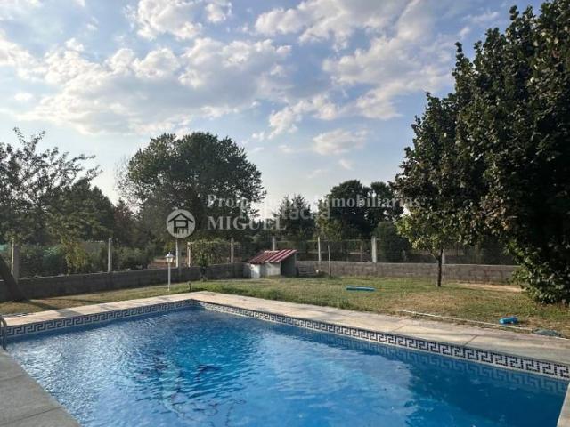 Chalet en venta en Verín