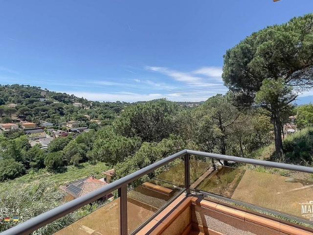 Villa en venta en Vidreres