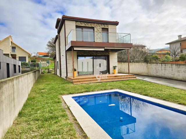 Chalet en venta en Vigo