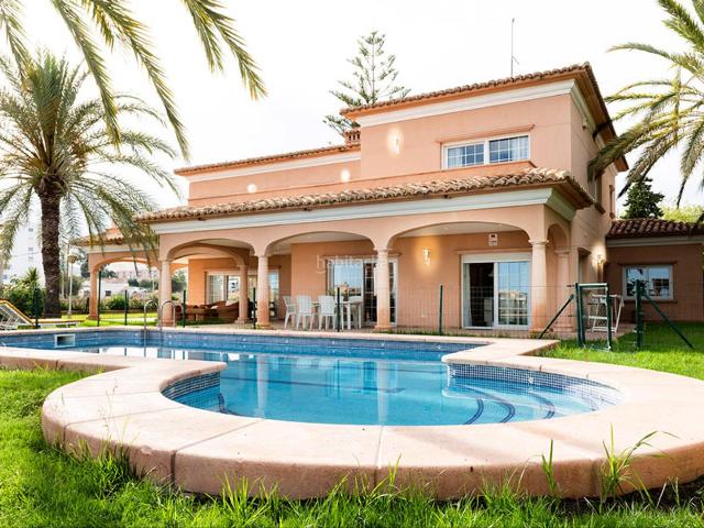Chalet en venta en Villajoyosa, Valencia