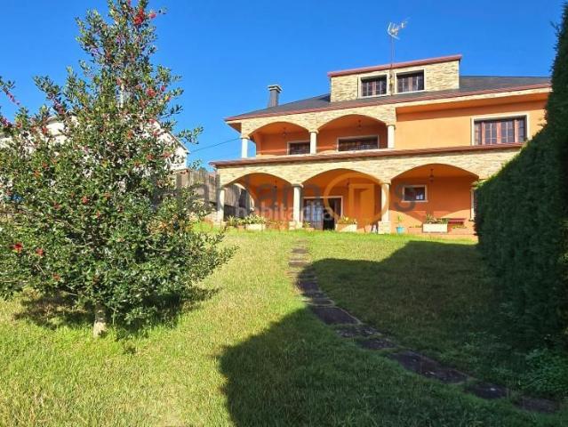 Chalet en venta en Vilagarcía de Arousa, O Salnés