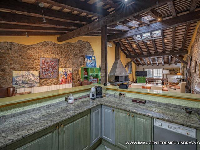 Villa en venta en Vilajuïga
