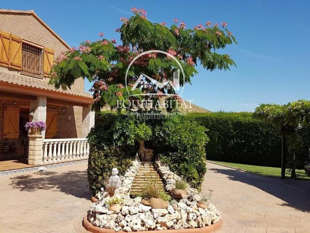 Chalet en venta en Vilanova De Segrià, Lleida