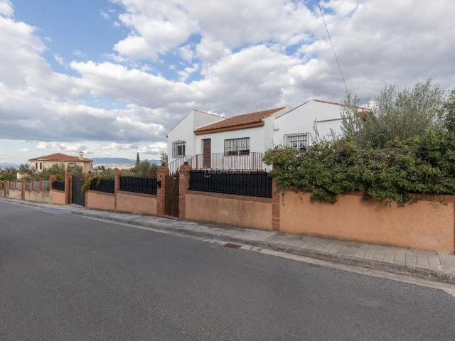 Chalet en venta en Villa de Otura, Granada