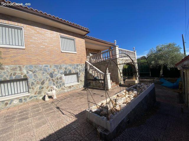 Casa en venta en Villa Del Prado, Madrid