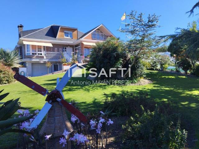 Chalet en venta en Vilagarcía de Arousa, O Salnés