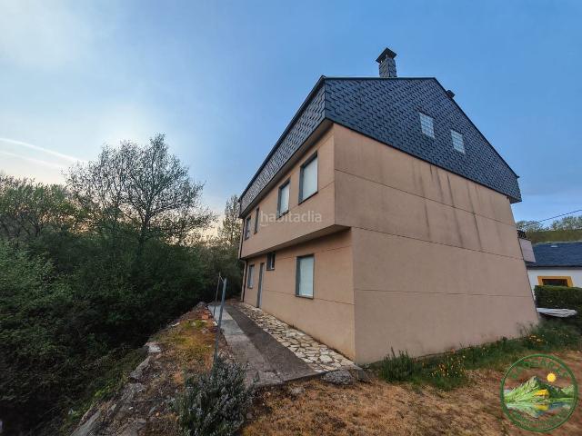 Chalet en venta en Villagatón, Castilla y León