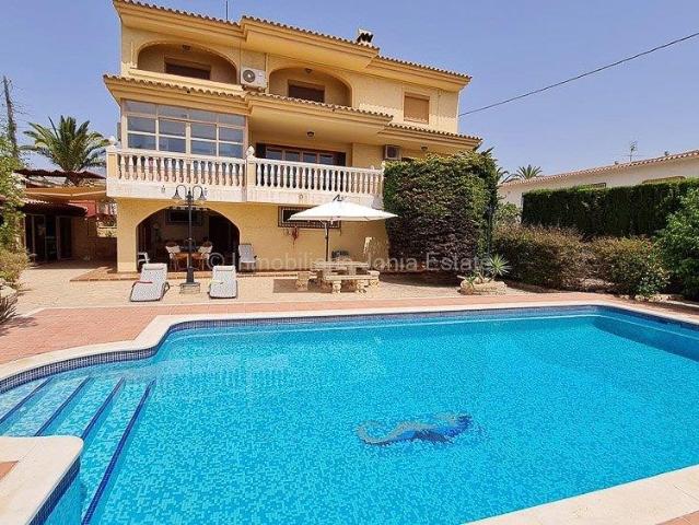 Casa en venta en Villajoyosa, l'Ermita