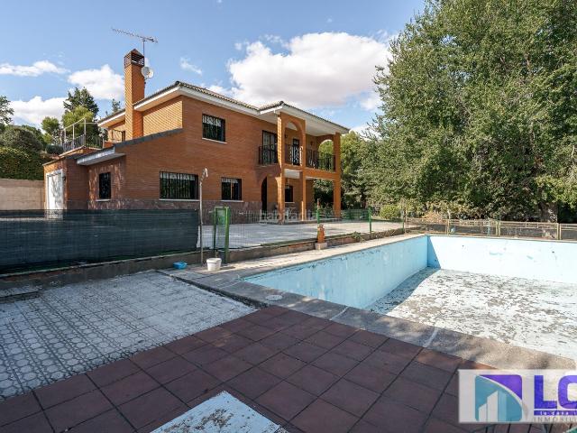 Chalet en venta en Villalbilla, Madrid