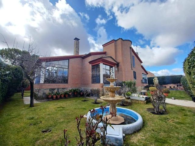 Chalet en venta en Villalbilla
