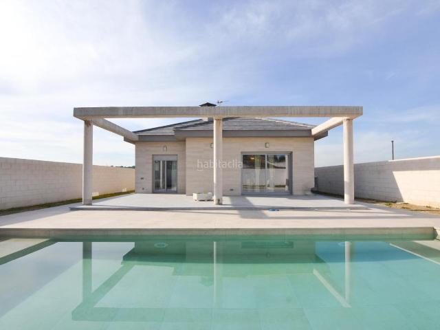 Villa en venta en Villamanta