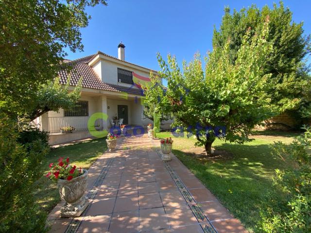 Chalet en venta en Anantapur, Villamayor