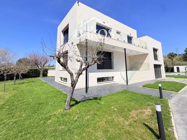 Chalet en venta en Anantapur, Villamayor