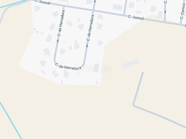 Chalet en venta en Anantapur, Villamayor