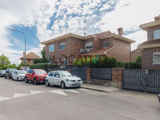 Casa en venta en Villanueva De La Cañada, Madrid