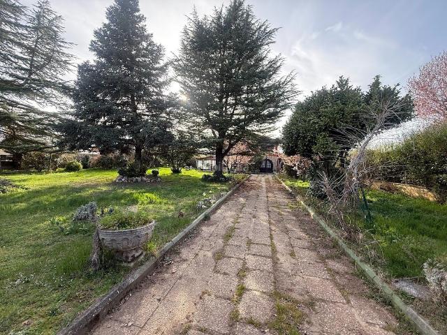 Chalet en venta en Navatejera, Villaquilambre
