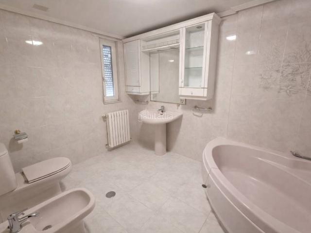 Chalet en venta en Navatejera, Villaquilambre