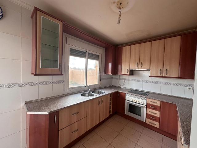Villa en venta en Villatobas