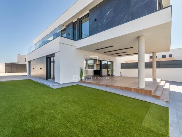 Chalet en venta en Villaviciosa De Odón, Madrid