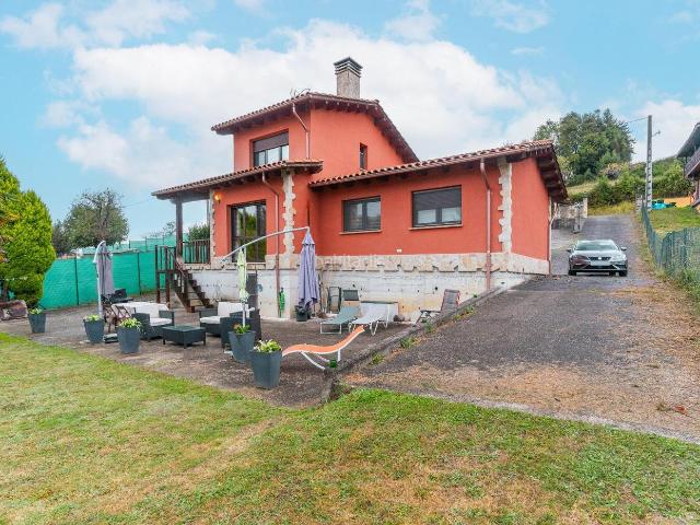 Chalet en venta en Villaviciosa, Asturias