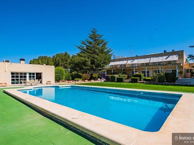 Chalet en venta en l'Alt Vinalopó / El Alto Vinalopó, Valencia
