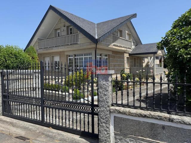 Villa en venta en Xinzo De Limia, As Casas Baratas