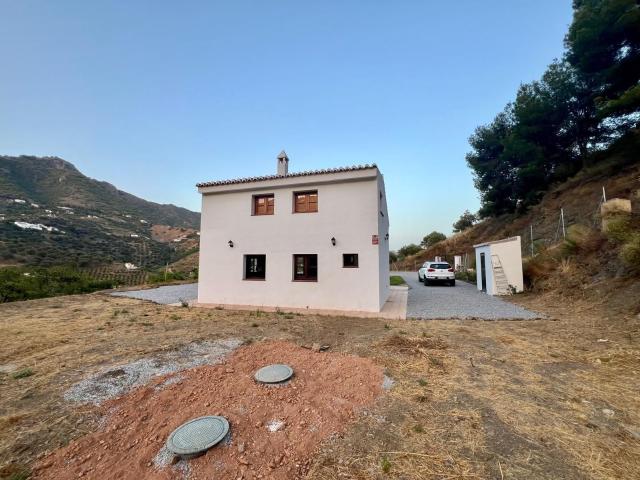 Casa en venta en La Axarquía, Andalucía