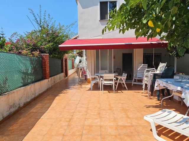 Casa en venta en Grau i Platja, la Safor