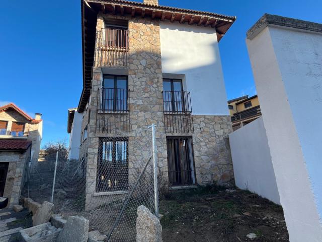 Casa en venta en Hoyos Del Espino
