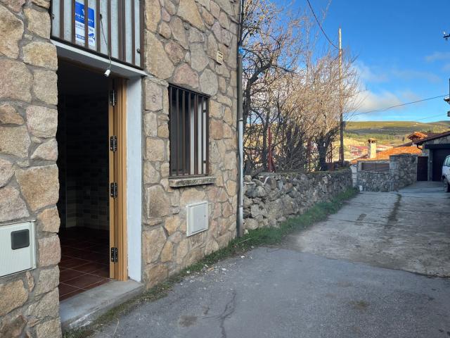 Casa en venta en Hoyos Del Espino, Castilla y León