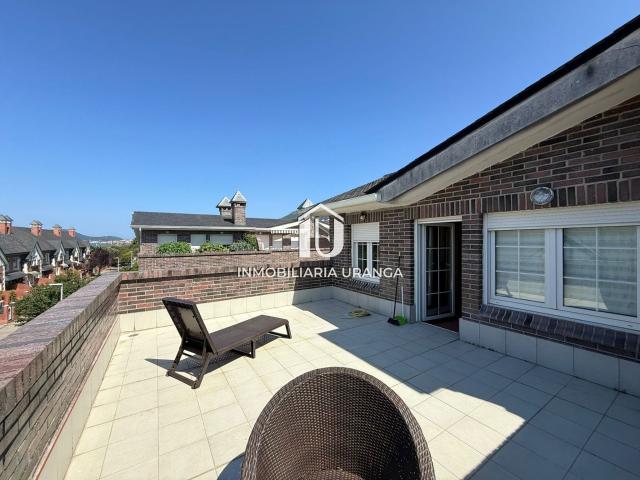 Casa en venta en Laredo