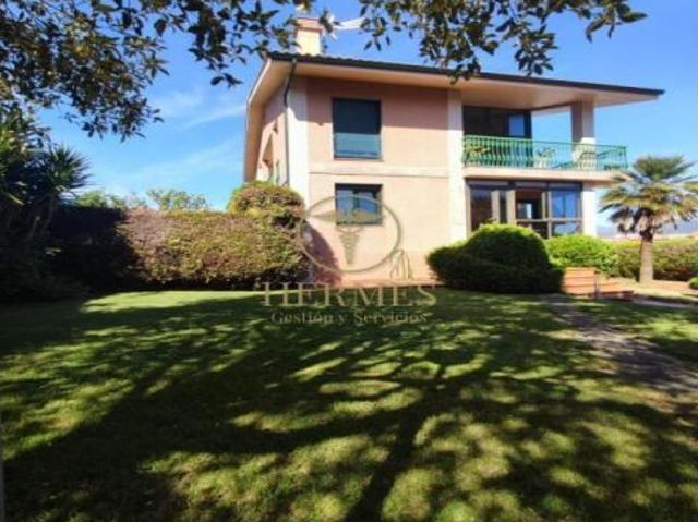 Casa en venta en Canido, Vigo