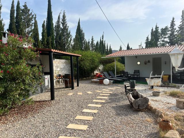Casa en venta en Pedralba, La Serranía