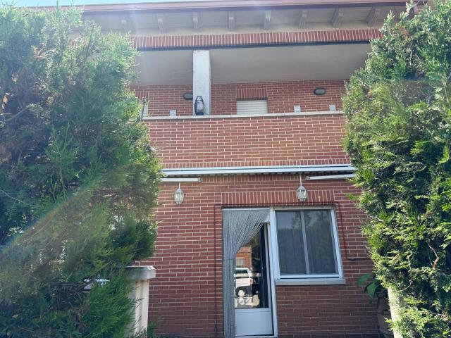 Casa en venta en Valdestillas, Castilla y León