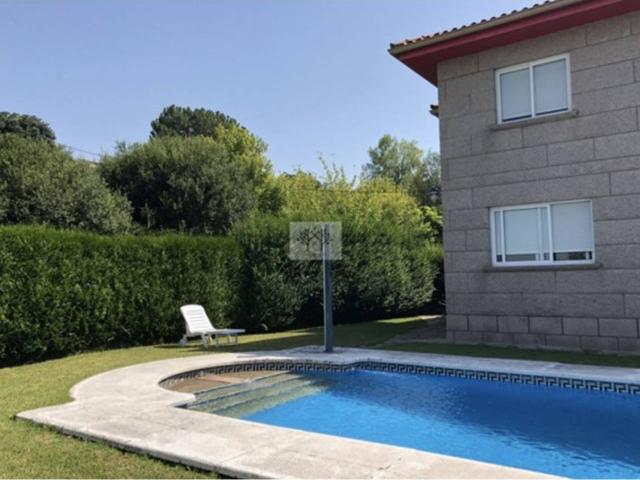 Villa en venta en Vigo, Mosteiro