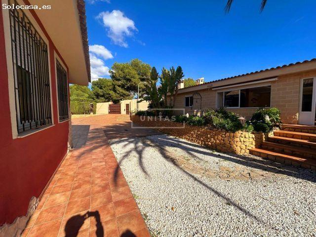 Casa en venta en Orgègia Baixa, l'Alacantí