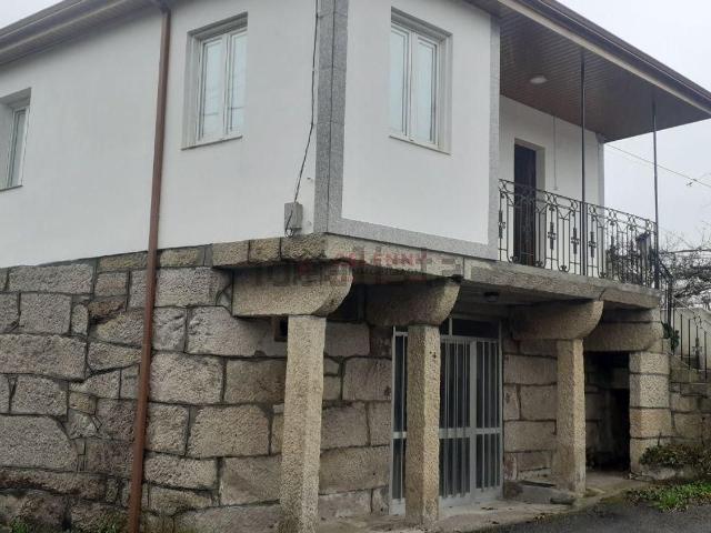 Casa en venta en Esgos, Folgoso