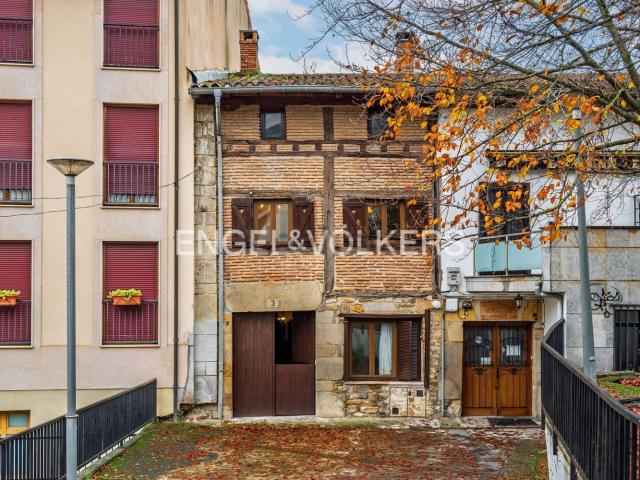 Casa en venta en Eskoriatza