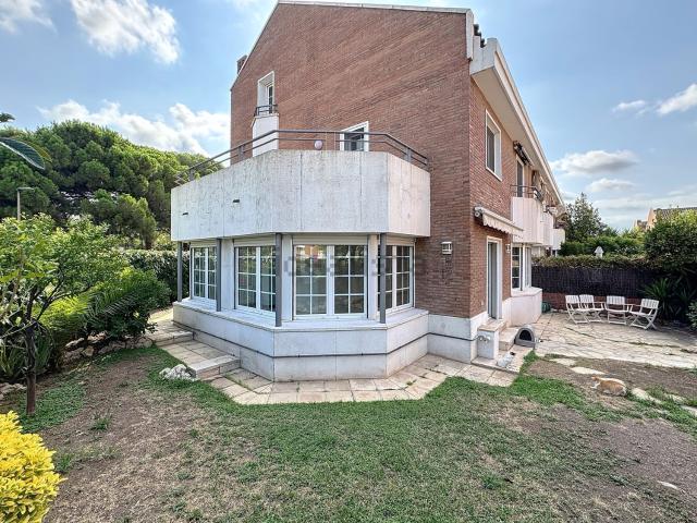 Casa en alquiler en la Mallola, Esplugues De Llobregat