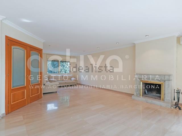 Casa en alquiler en Esplugues De Llobregat, Finestrelles