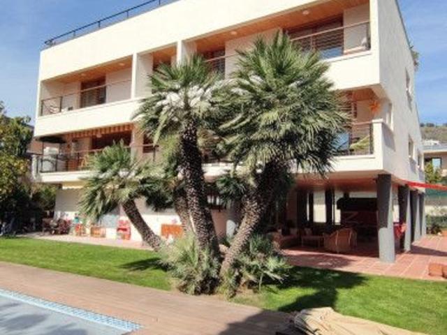 Casa en venta en Sant Pere Màrtir, Baix Llobregat