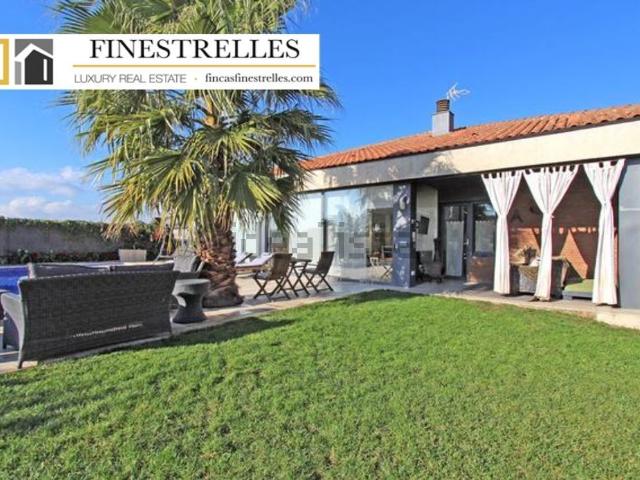 Casa en venta en Finestrelles, Baix Llobregat