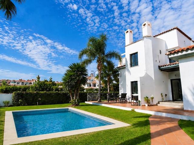 Casa en alquiler en Urbanización Puerto Estepona (Seghers), Costa del Sol Occidental