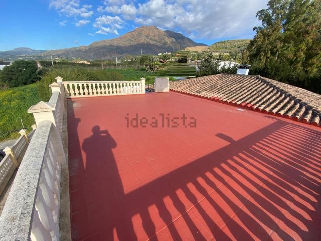 Casa en venta en Estebuna, Costa del Sol Occidental