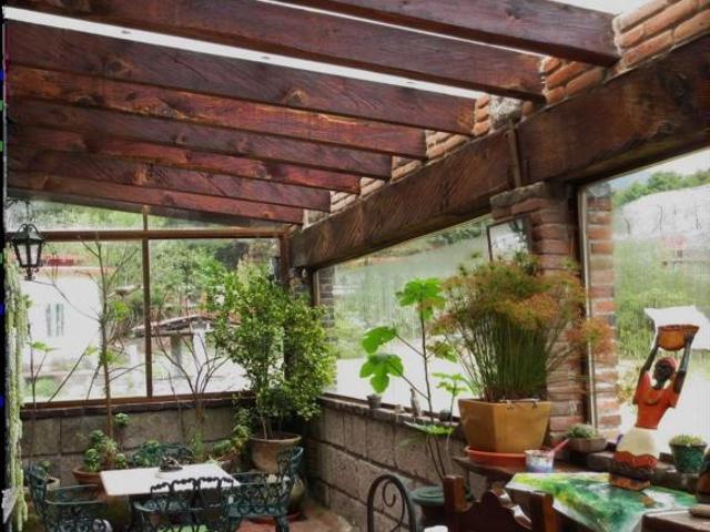 CHALET ESTILO FRANCESA